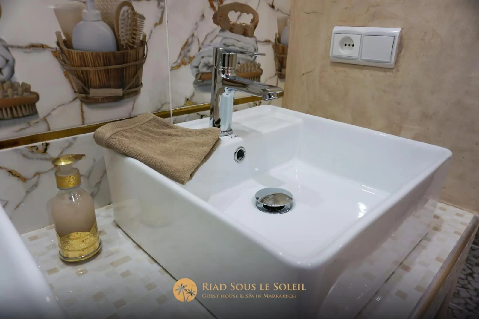 Riad & Spa Sous Le Soleil Chez Jerome Et Pamela Suite Sahara Marrakesh Homestay